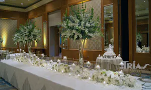 Trias Flowers Aisle Decor Trias Flowers Aisle Decor