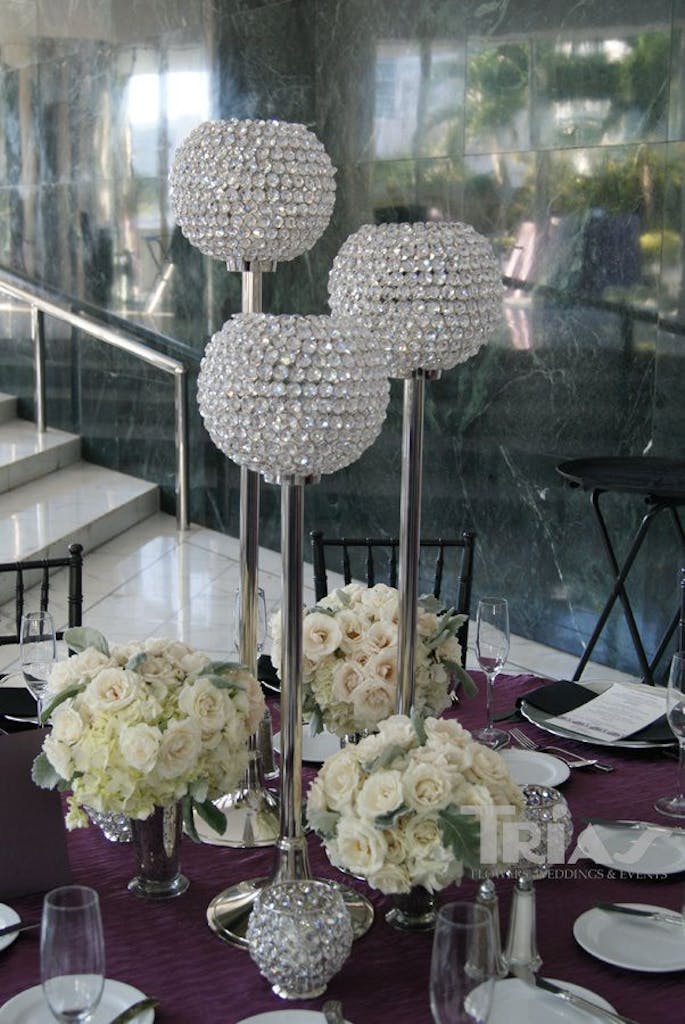 Trias Flowers & Gifts Miami Wedding Salon Bridal Show 1 Trias Flowers & Gifts Miami Wedding Salon Bridal Show Table Setting 1